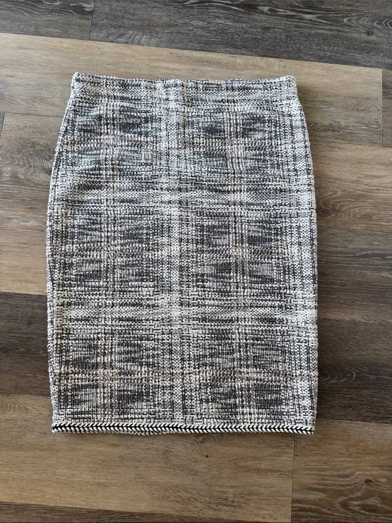 Max Studio Dresses & Skirts - Max Studio Black and White Tweed Pencil Skirt